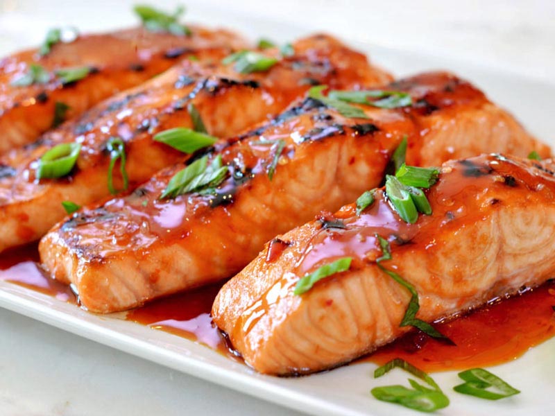 oven baked salmon large Banooyeshahr - غذاهای عضله ساز راهی برای داشتن عضلاتی قوی