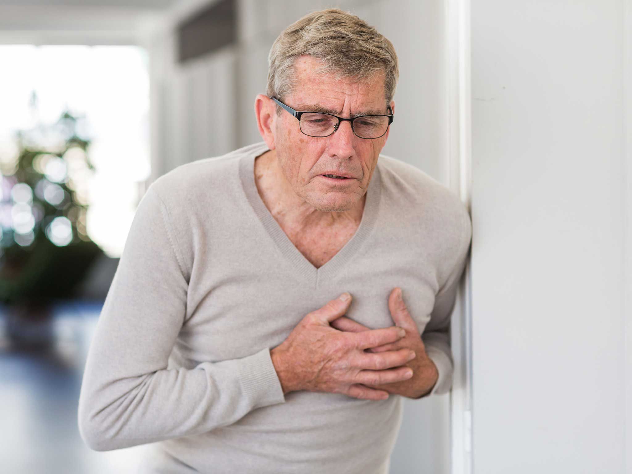 قلبی - علائم فشار خون بالا ،علت و چگونگی درمان آن