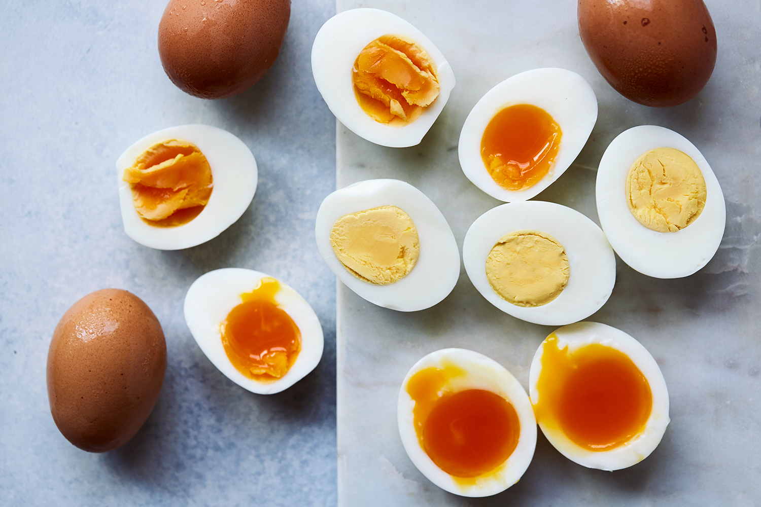 تخم مرغ عسلی یا تخم مرغ سفت