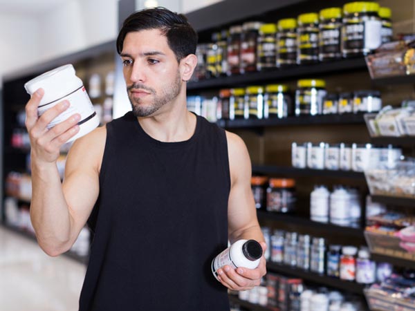 supplements men 956423548 - مکمل های مورد نیاز مردان - ضرورت مصرف مکمل مولتی ویتامین مینرال توسط مردان