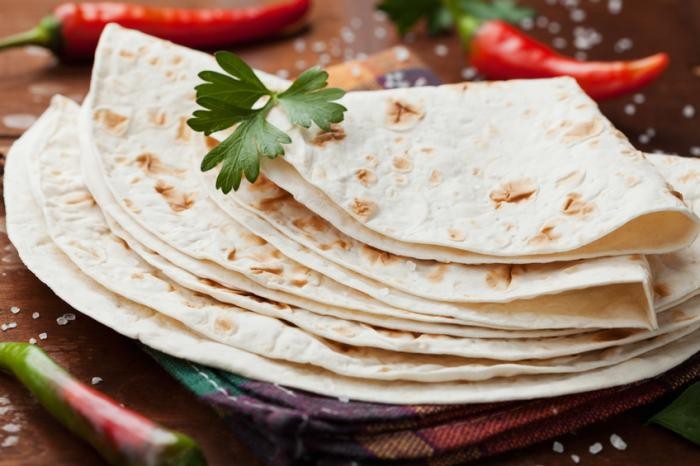low carbohydrate tortillas - مصرف نان سفید به صورت روزانه، چه مشکلاتی برای بدن به همراه دارد؟