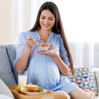 کاهش عوارض بارداری با رژیمی خاص