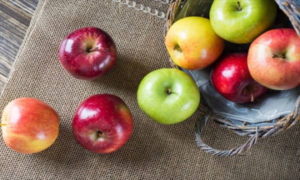 فواید سیب پخته ؛ از درمان یبوست تا کنترل بیماری‌های قلبی